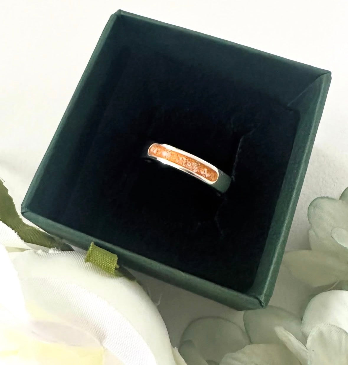 Classic Channel Silver Band 4mm