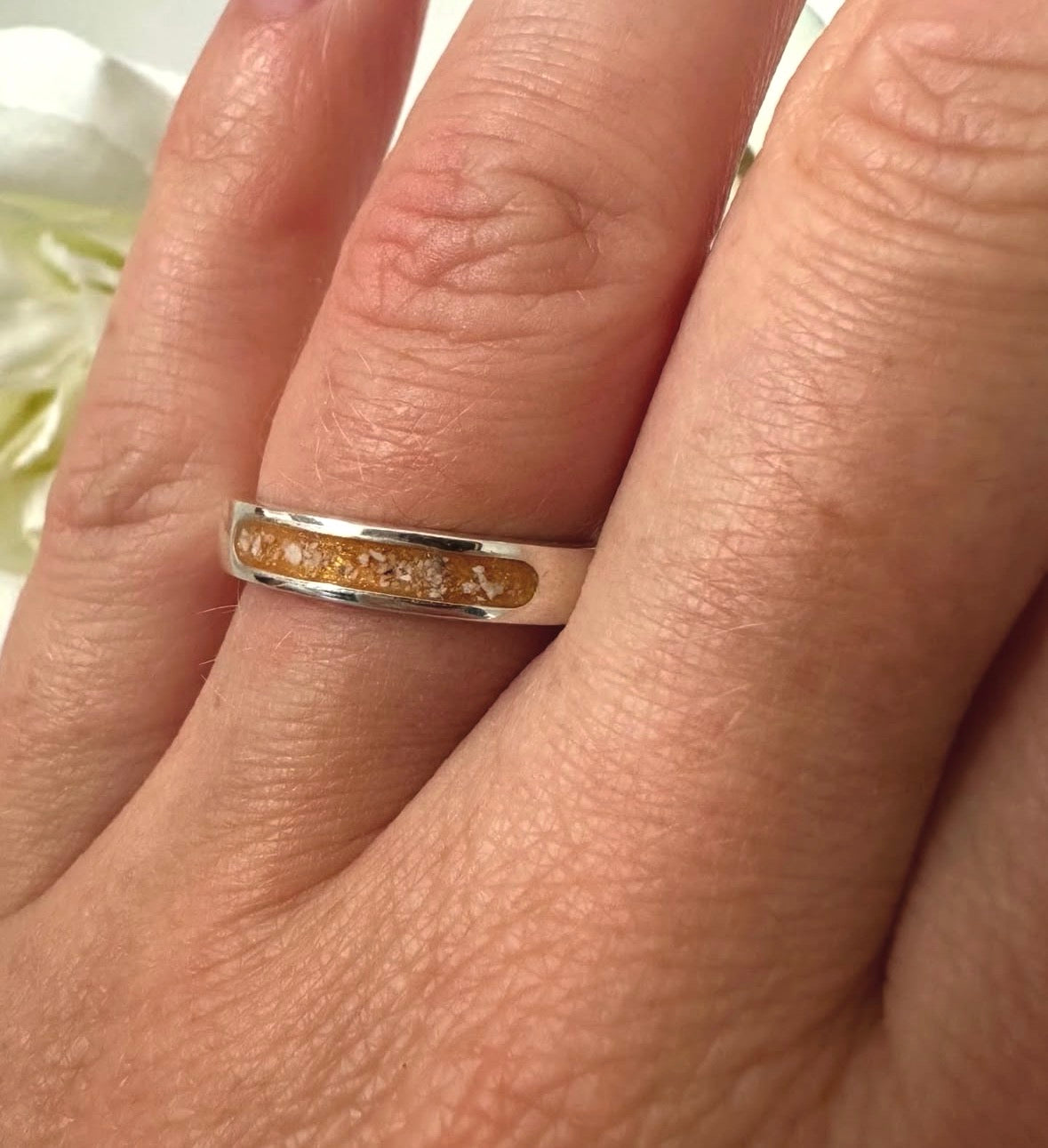 Classic Channel Silver Band 4mm